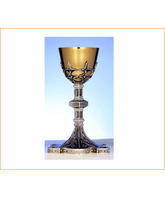 Cáliz de plata con copa dorada