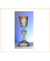 Cáliz de plata con 24 cm. de altura