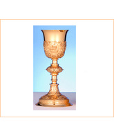 Cáliz de plata dorado con el rostro de Jesús cincelado