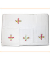 Paños de altar con Cruz roja bordada