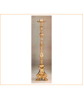 Candelero de bronce con base con tres apoyos