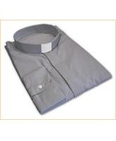 Camisa cleriman con cuello tirilla