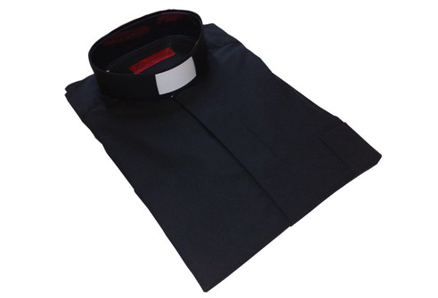 Camisa para sacerdote negra cuello tipo tirilla