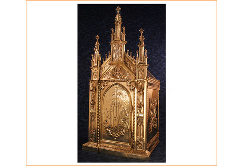 Sagrario gótico de bronce con JHS y ángeles