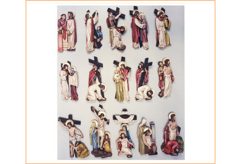 Vía Crucis de poliéster vaciado con acabado policromado