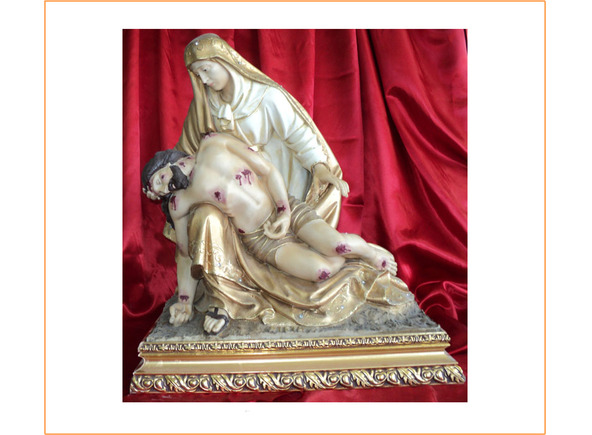 Imagen religiosa de la La Piedad en resina - Brabander.es Imagen religiosa de la La Piedad en resina - Brabander.es