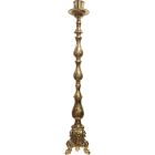 Candelero de pie en bronce con base triangular