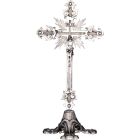 Crucifijo de plata con Cristo en relieve
