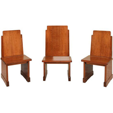 Juego de sedes de madera