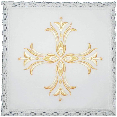 Servicio de altar decorado con Cruz