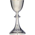 Cáliz de plata liso con sobrio cincelado