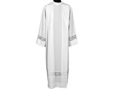 Añadir a la cesta Alba de sacerdote con puntilla IHS y Cruces Alba de sacerdote con puntilla IHS y Cruces