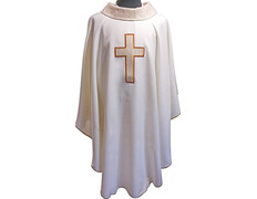 Casulla cuatro colores | Bordado Cruz latina beige