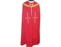 Capa pluvial de poliéster con fleco dorado rojo