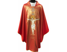 Casulla bordado Cristo en la Cruz rojo