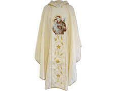 Casulla damasco con San Antonio bordado