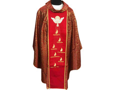 Casulla de los siete dones del Espíritu Santo