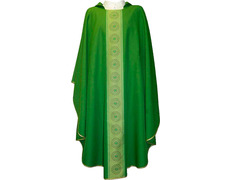 Casulla de poliéster con galón central dorado verde