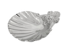 Concha bautismal de metal niquelado