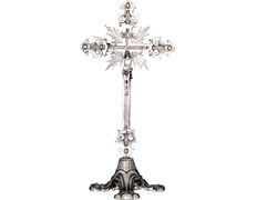 Añadir a la cesta Crucifijo de plata con Cristo en relieve Crucifijo de plata con Cristo en relieve