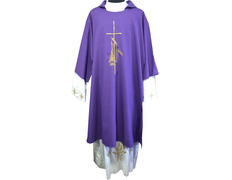 Dalmática de poliéster con Cruz y espigas bordadas morado