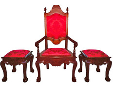 Juego de sitiales en castaño con tapizado en terciopelo