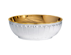 Patena de plata con repujado sencillo