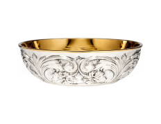 Patena de plata grabada con interior dorado