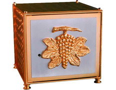 Sagrario en metal pulido