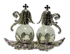 Vinajeras de cristal con tapón y bandeja de metal plateado