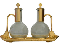 Vinajeras de cristal y metal dorado