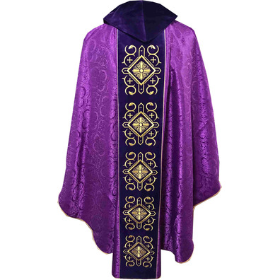 Casulla con cuello y estolón de terciopelo morado