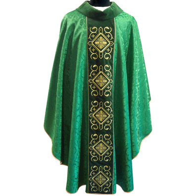 Casulla con cuello y estolón de terciopelo verde