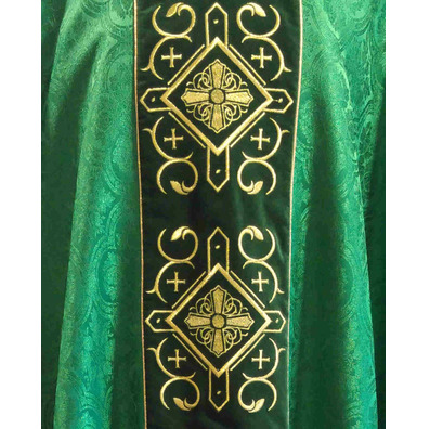 Casulla con cuello y estolón de terciopelo verde