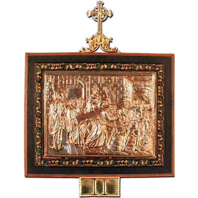 Vía Crucis de bronce con marco de madera