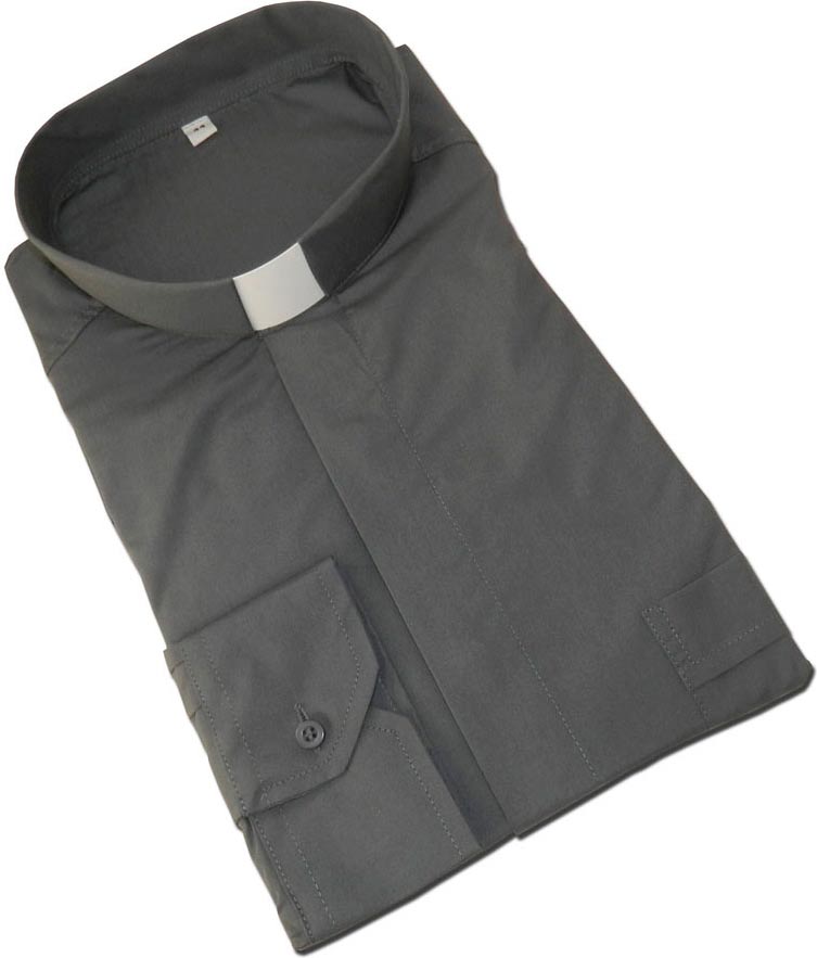 camisa gris oscuro